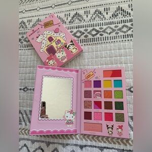 Girabelka Eyeshadow Palette